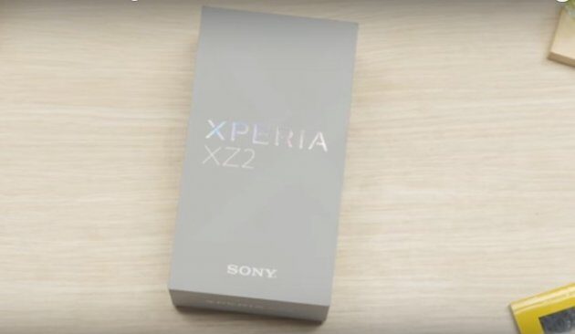  Sony Xperia XZ2     